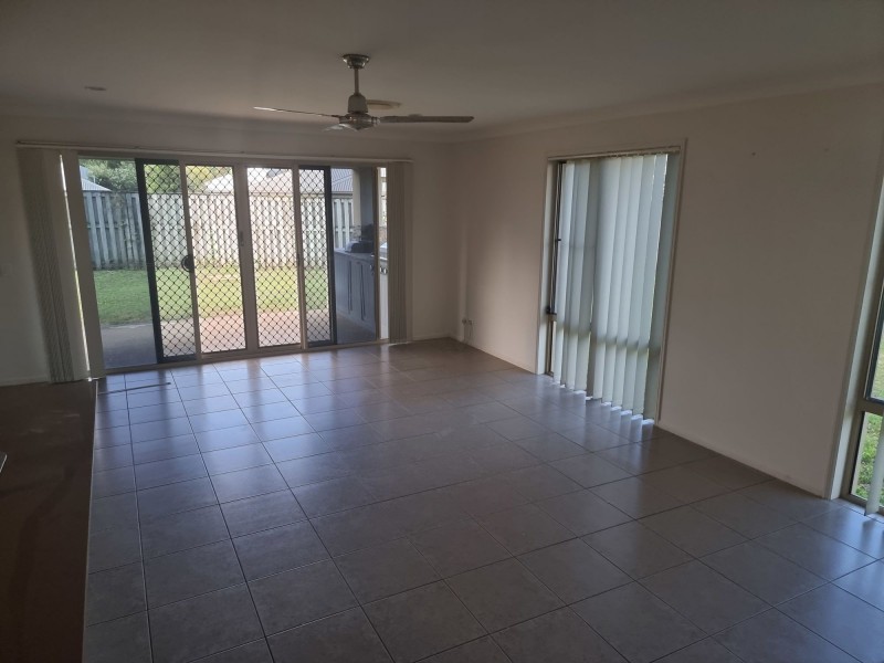 39 Whitehaven Drive, Blacks Beach QLD 4740