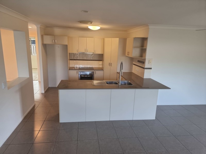 39 Whitehaven Drive, Blacks Beach QLD 4740