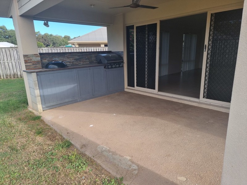 39 Whitehaven Drive, Blacks Beach QLD 4740