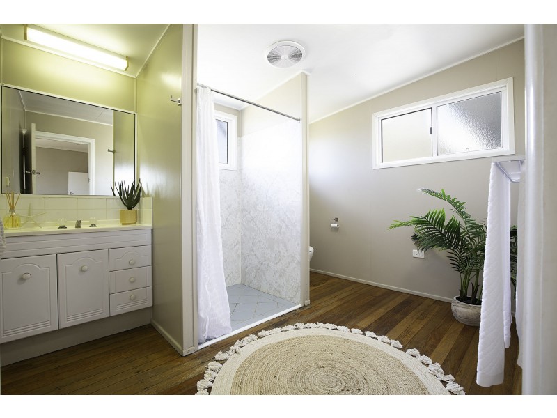 81 Peak Downs Highway, Ooralea QLD 4740