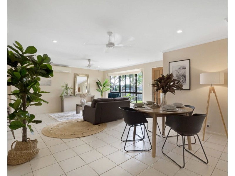 8 Fiona Court, Mount Pleasant QLD 4740