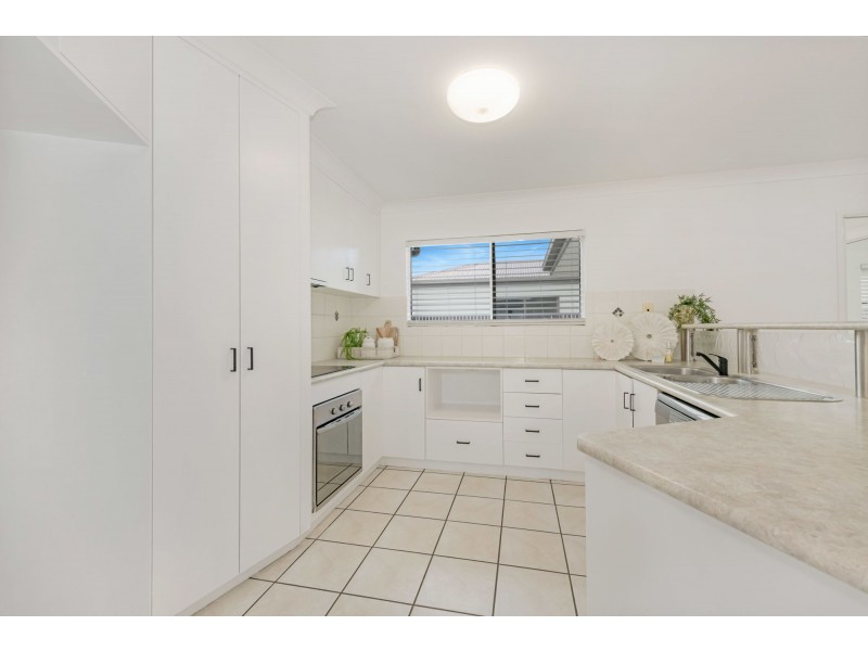 59 Wheeler Drive, Glenella QLD 4740