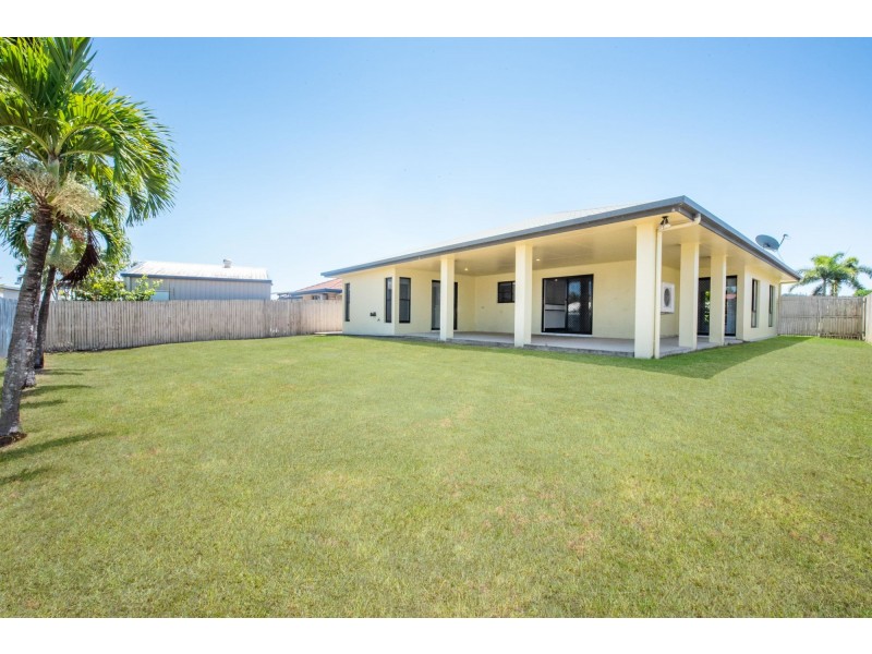 33 Toorak Street, Glenella QLD 4740