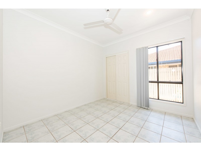 33 Toorak Street, Glenella QLD 4740