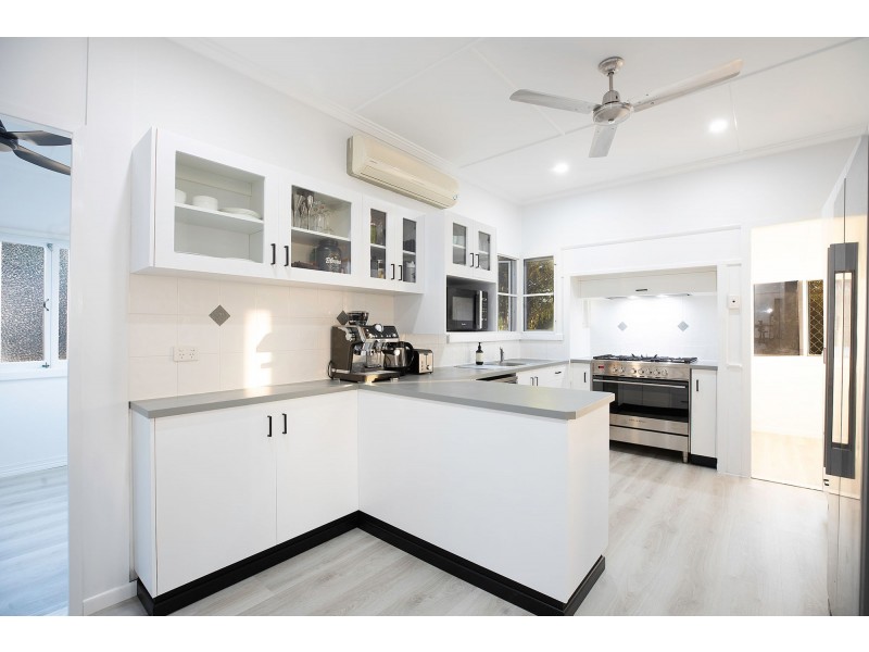39 Hunter Street, West Mackay QLD 4740