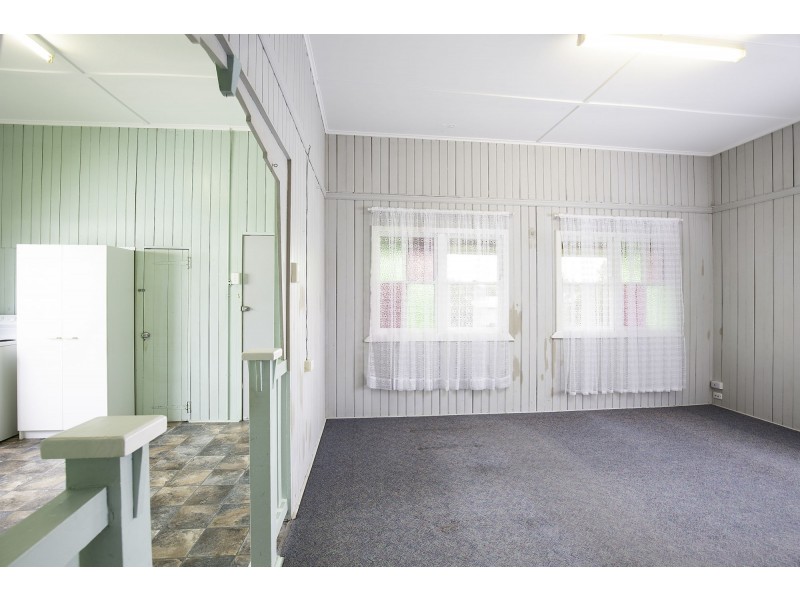 8 Gibson Street, West Mackay QLD 4740