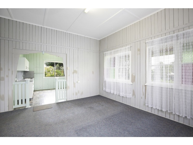 8 Gibson Street, West Mackay QLD 4740