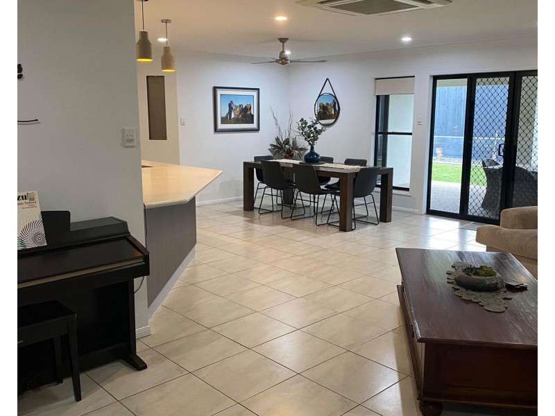 27 Maryvale Circuit, Beaconsfield QLD 4740