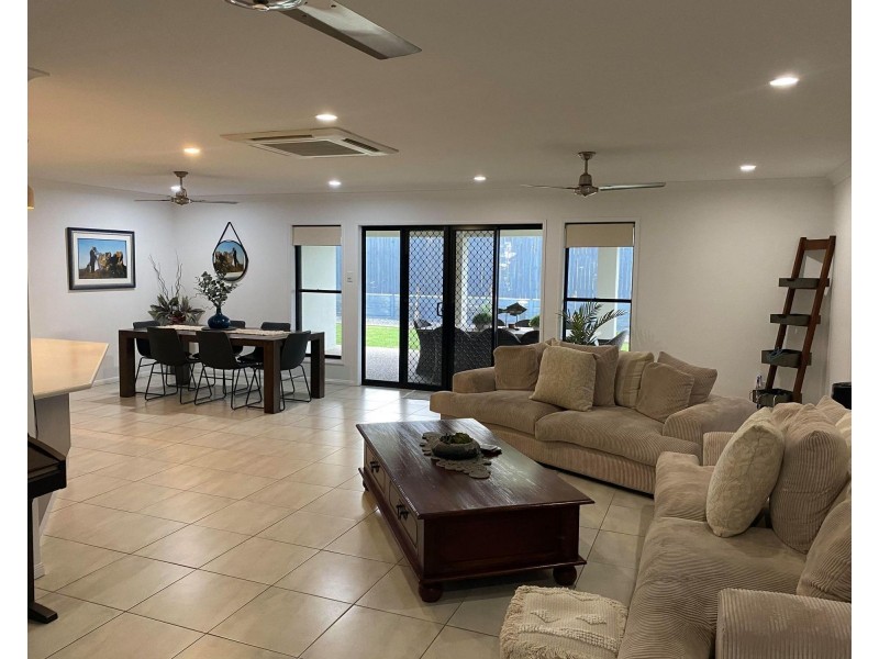 27 Maryvale Circuit, Beaconsfield QLD 4740