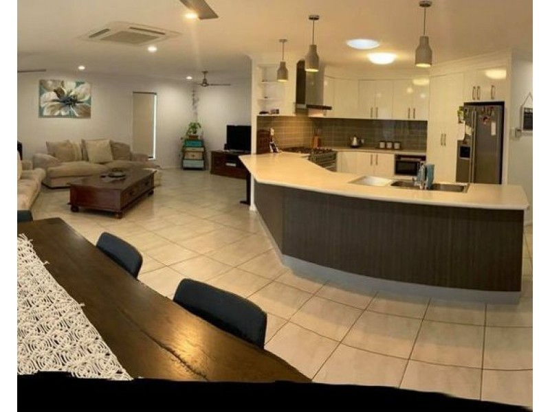 27 Maryvale Circuit, Beaconsfield QLD 4740