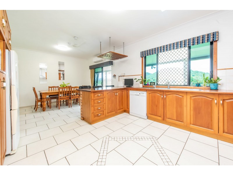 1265 Maraju-Yakapari Road, Balnagowan QLD 4740