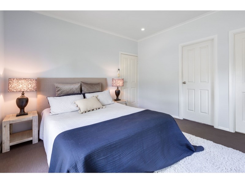 6 Richard Street, Andergrove QLD 4740