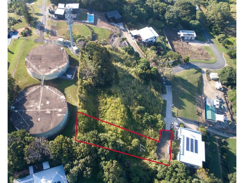 27 Florence Street, Eimeo QLD 4740