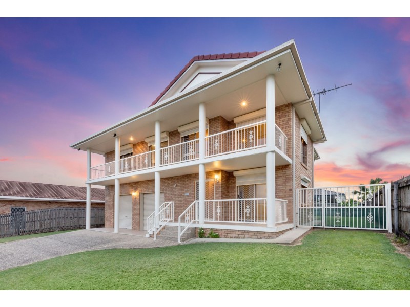 15 Dumfries Court, Beaconsfield QLD 4740