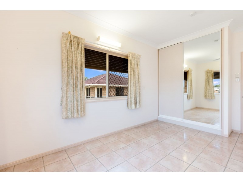 15 Dumfries Court, Beaconsfield QLD 4740