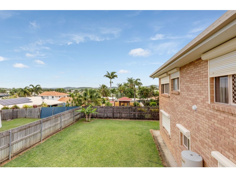 15 Dumfries Court, Beaconsfield QLD 4740