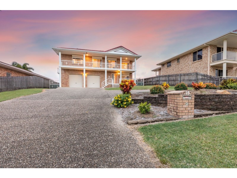 15 Dumfries Court, Beaconsfield QLD 4740