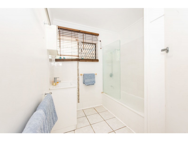 1A Gentle Avenue, Bucasia QLD 4750