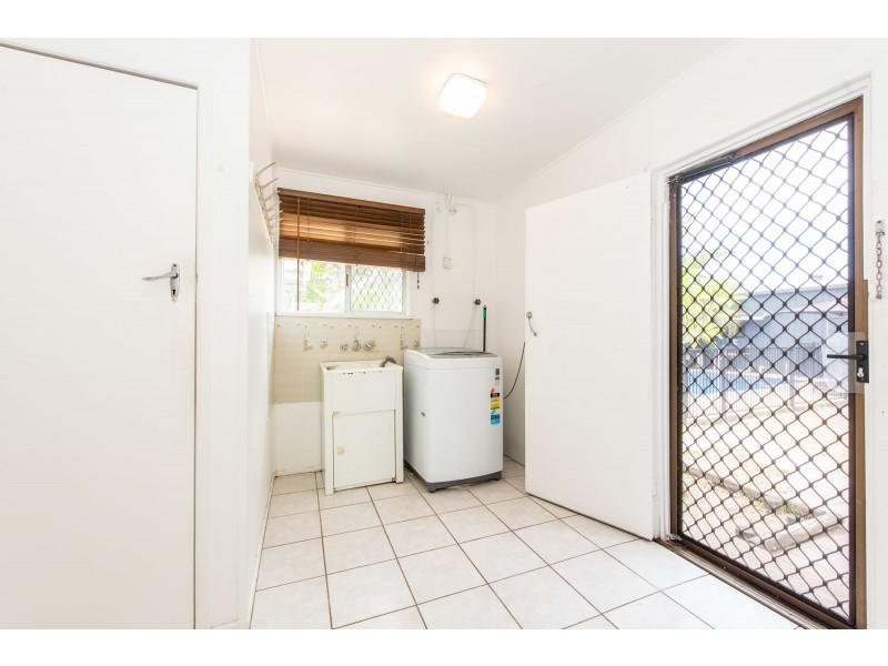 1A Gentle Avenue, Bucasia QLD 4750