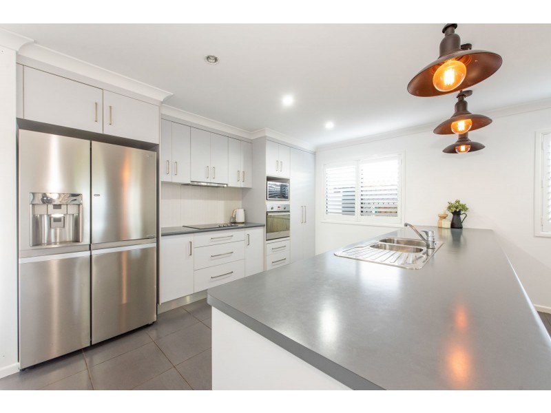 15 Rudd Street, Rural View QLD 4740