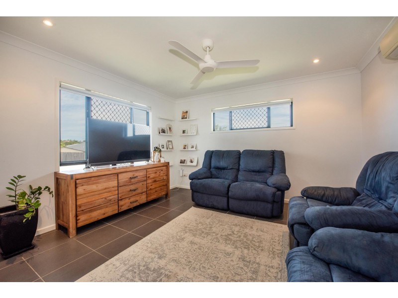 15 Rudd Street, Rural View QLD 4740