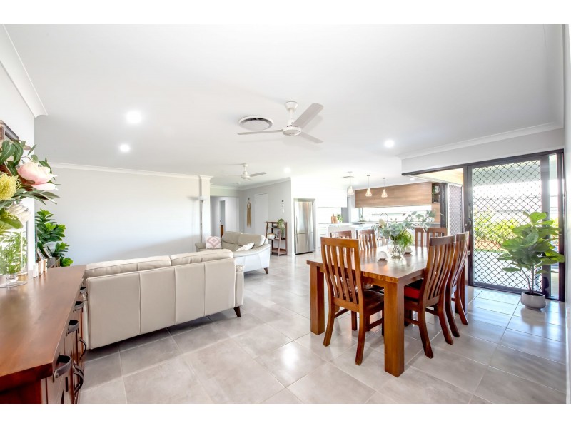 9 Merritt Court, Marian QLD 4753