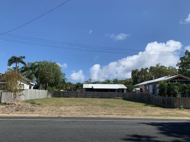 29 Robin Street, Slade Point QLD 4740