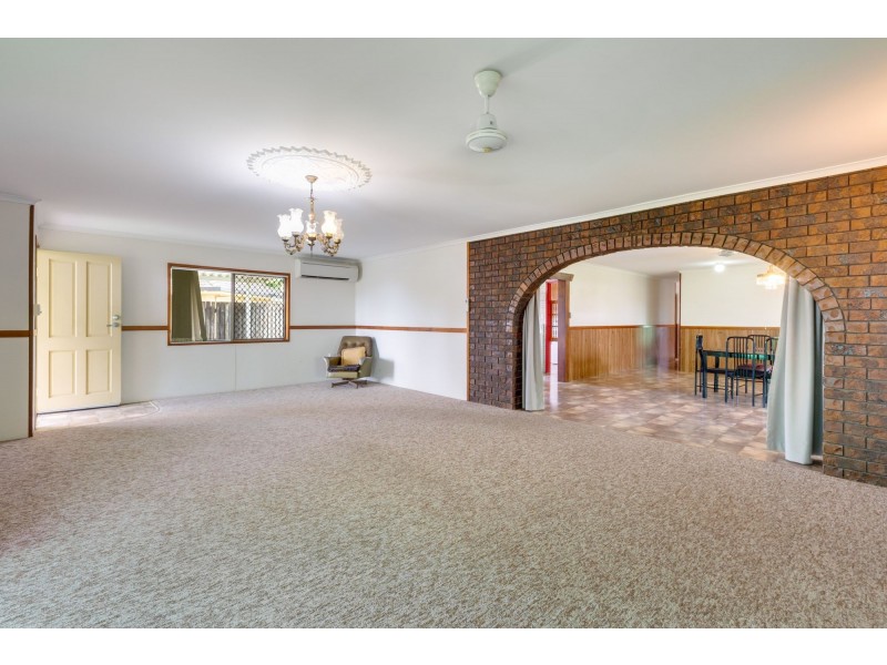 22 Kiwi Court, Ooralea QLD 4740