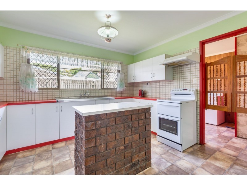 22 Kiwi Court, Ooralea QLD 4740