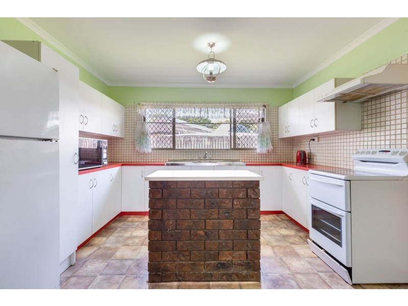 22 Kiwi Court, Ooralea QLD 4740