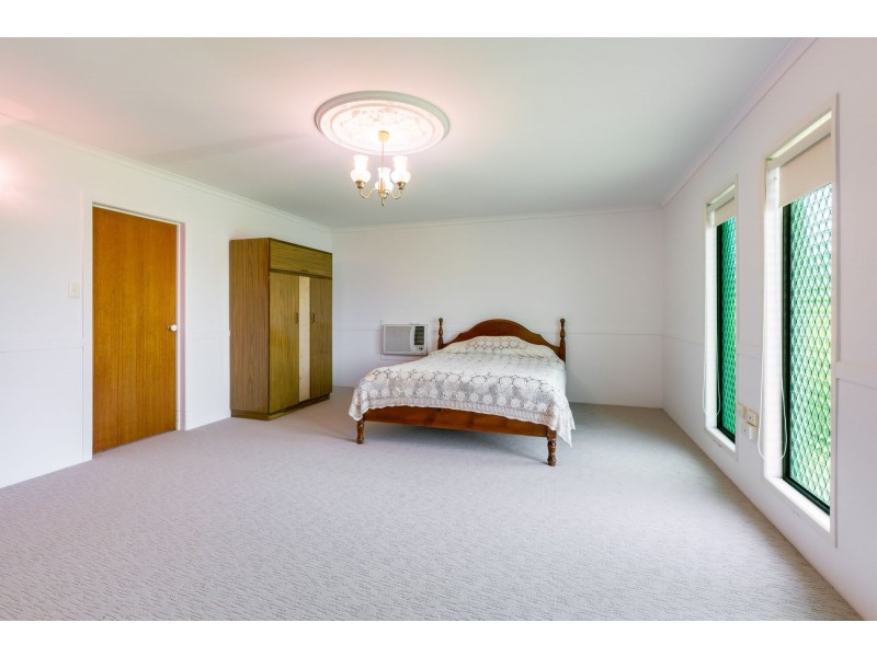 22 Kiwi Court, Ooralea QLD 4740