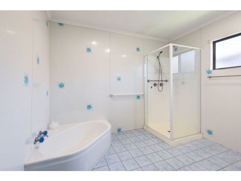 22 Kiwi Court, Ooralea QLD 4740