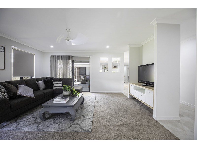 19 Regent Avenue, Richmond QLD 4740