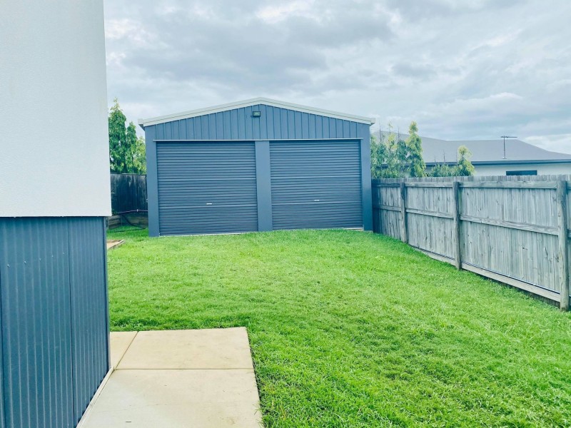 27 Douglas Crescent, Rural View QLD 4740