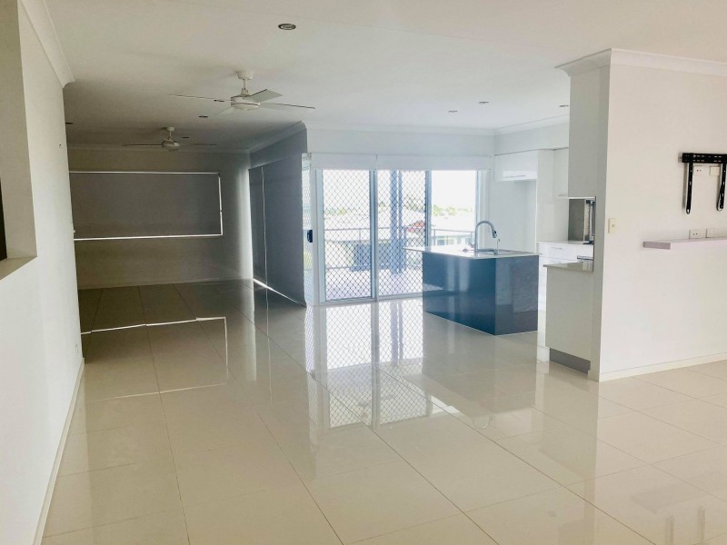27 Douglas Crescent, Rural View QLD 4740