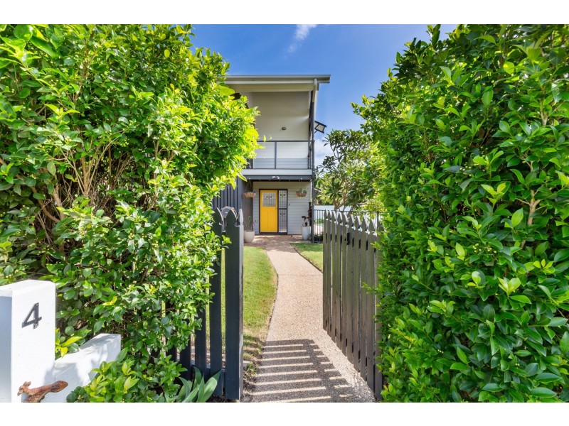 4 Cedar Court, Eimeo QLD 4740
