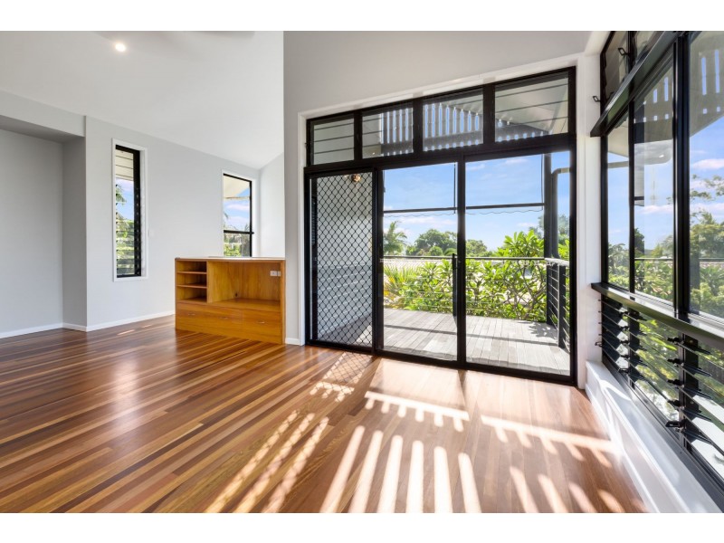 4 Cedar Court, Eimeo QLD 4740