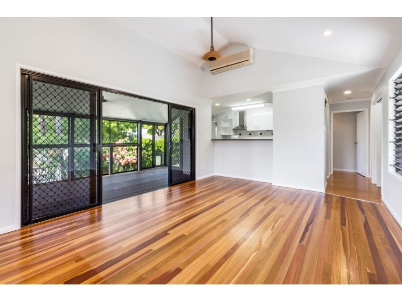 4 Cedar Court, Eimeo QLD 4740