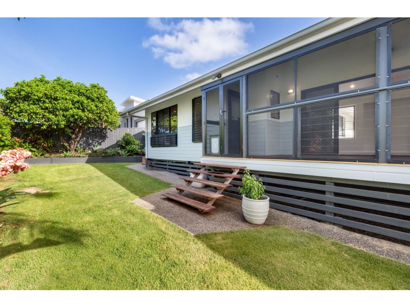4 Cedar Court, Eimeo QLD 4740