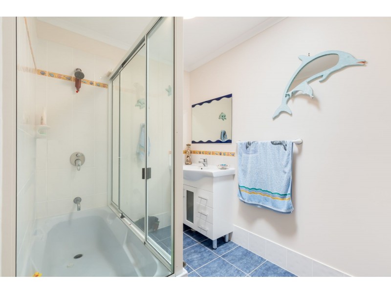 4 Fuller Court, South Mackay QLD 4740