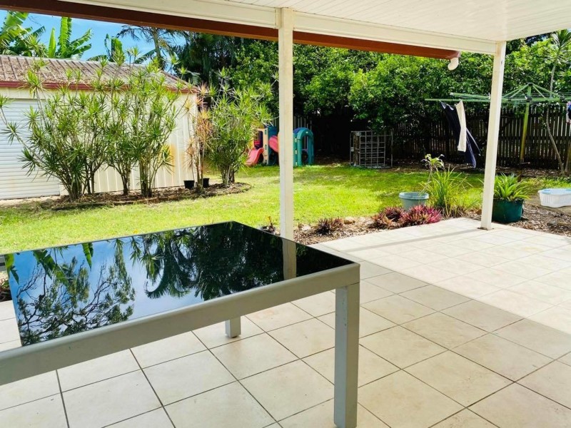7 Palm Court, Bucasia QLD 4750