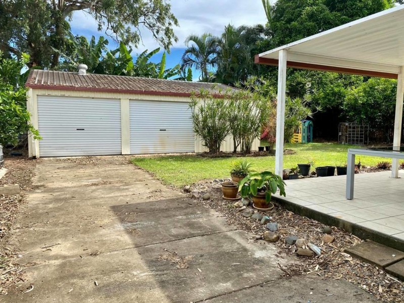 7 Palm Court, Bucasia QLD 4750