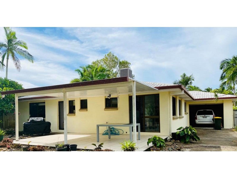 7 Palm Court, Bucasia QLD 4750