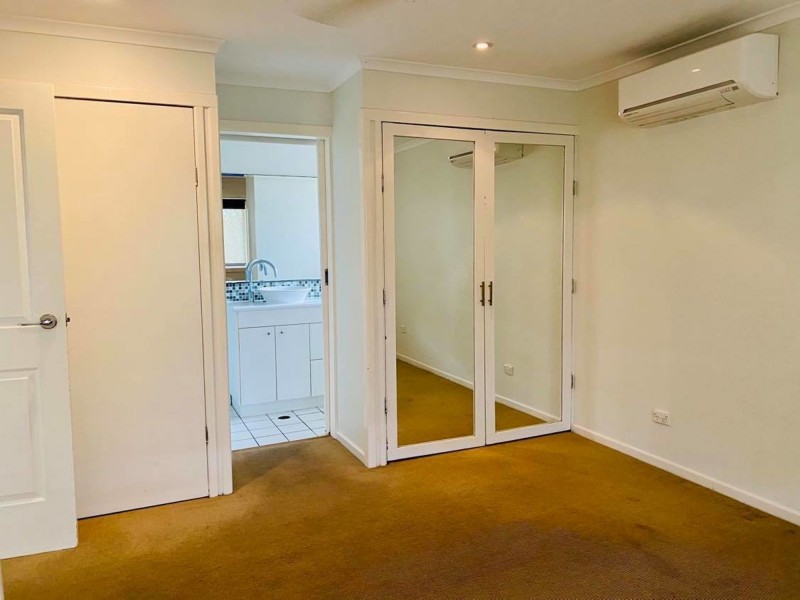 7 Palm Court, Bucasia QLD 4750