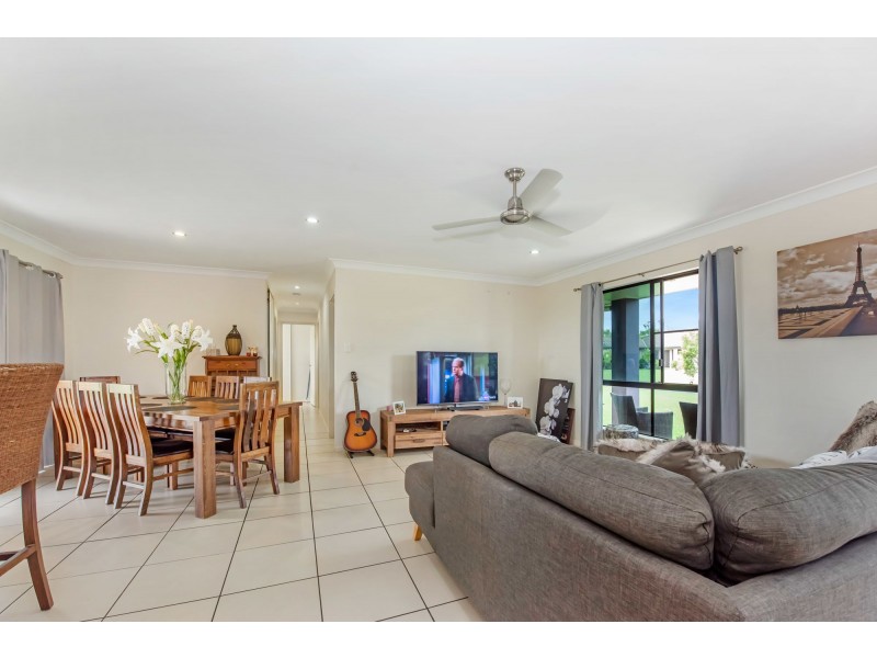 27 Katey Crescent, Mirani QLD 4754