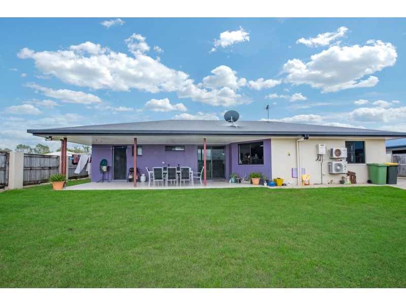 27 Katey Crescent, Mirani QLD 4754
