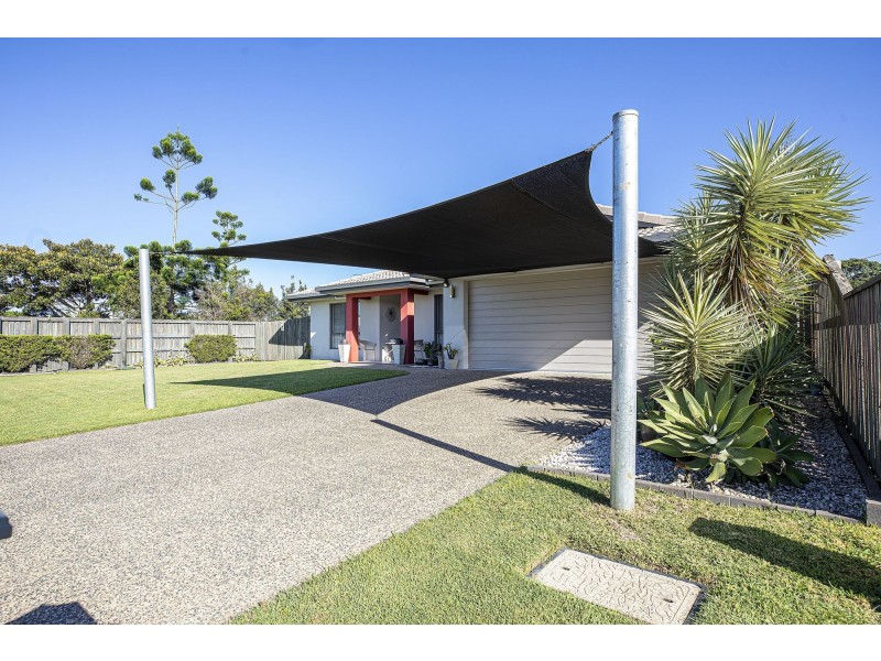 16 Woden Crescent, Ooralea QLD 4740