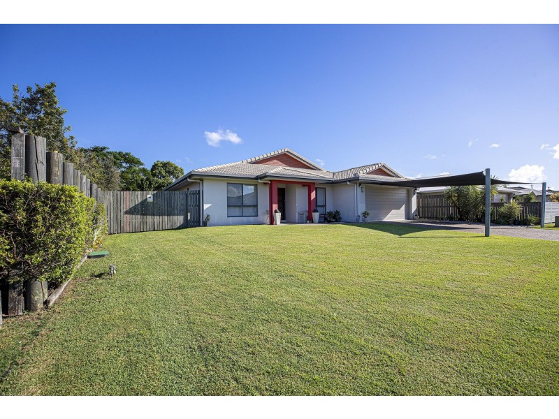 16 Woden Crescent, Ooralea QLD 4740
