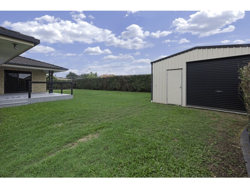 8 Bonsai Court, Glenella QLD 4740