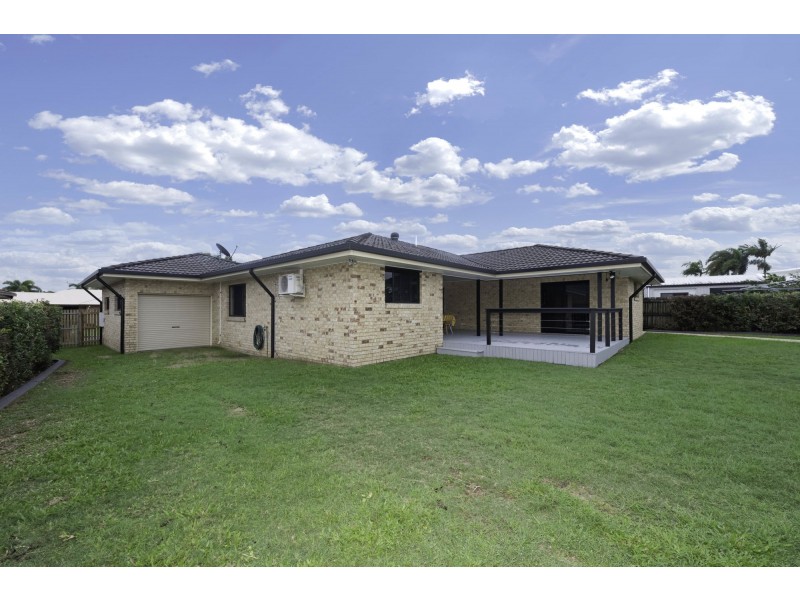 8 Bonsai Court, Glenella QLD 4740